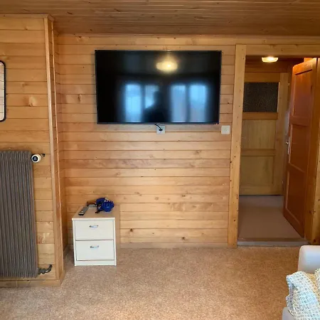 Appartement In Chalet Frohsinn, Central Saasfee *