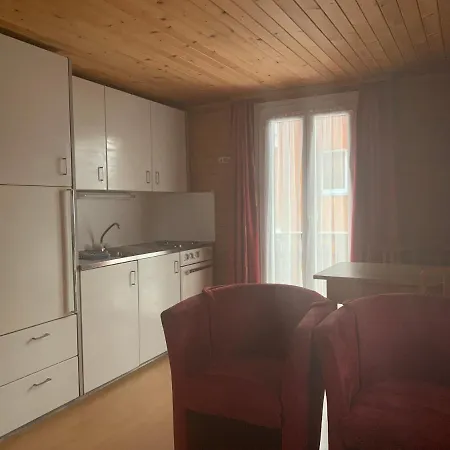 Appartement In Chalet Frohsinn, Central Saasfee